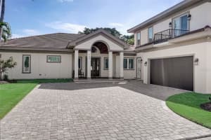 125 S Blvd Of Presidents, SARASOTA