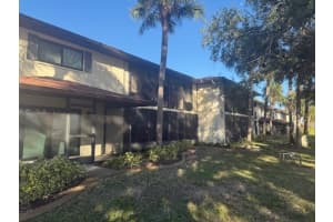 431 Airport Ave E #204, VENICE