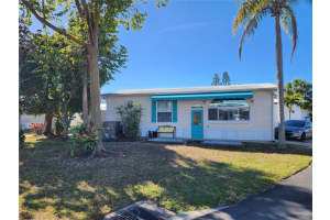 1674 University Pkwy #140, SARASOTA