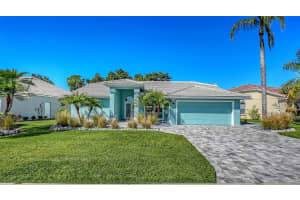 8972 Huntington Pointe Dr, SARASOTA