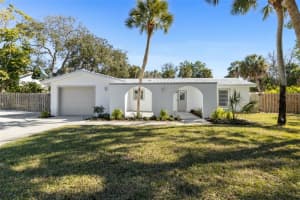 5223 Shadow Lawn Dr, SARASOTA