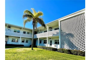 7050 Sunset Way #19, ST PETE BEACH