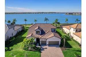 7949 Sunset Pines Dr, SARASOTA