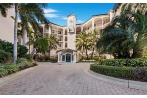 5430 Eagles Point Cir #105, SARASOTA