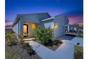 10425 High Noon Trl, PARRISH