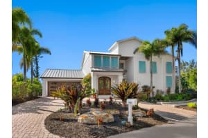6934 Belgrave Dr, SIESTA KEY