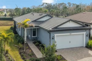 5811 Silverside Pine Ct, LAKEWOOD RANCH