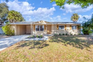 5135 Brookmeade Dr, SARASOTA