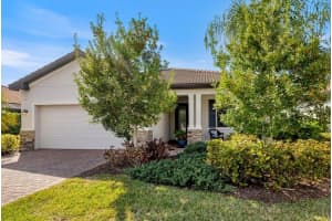 19393 Cruise Dr, VENICE