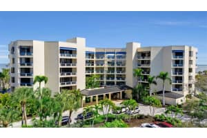 2110 Harbourside Dr #523, LONGBOAT KEY