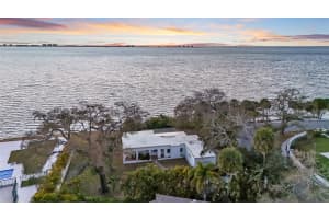 820 Indian Beach Dr, SARASOTA