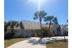 7463 Dickens Dr, SARASOTA