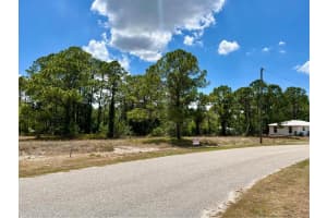 668 Lake Tina Dr, LAKE PLACID