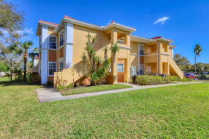 1155 Villagio Cir #205, SARASOTA