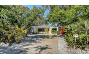 5019 Stevens Dr, SARASOTA