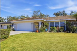 7409 Bounty Dr, SARASOTA