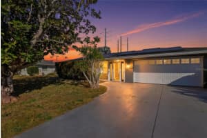 3827 Sugar Ln, SARASOTA