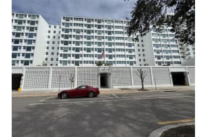 33 S Gulfstream Ave #708, SARASOTA