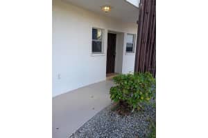 245 Center Rd #109, VENICE