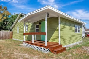 3016 17th St E, BRADENTON