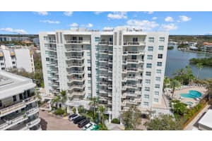1660 Summerhouse Ln #402, SARASOTA