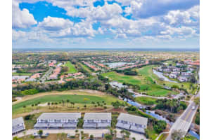 918 Capri Isles Blvd #205, VENICE