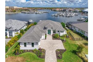 1802 4th St E, PALMETTO