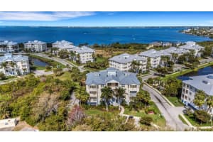 3450 77th St W #201, BRADENTON