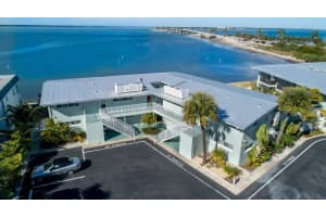 2566 Gary Cir #5, DUNEDIN