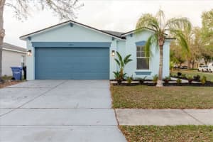 7861 Carriage Pointe Dr, GIBSONTON