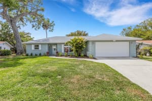 3016 Chase Cir, SARASOTA