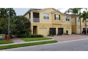 8082 Moonstone Dr #17-101, SARASOTA