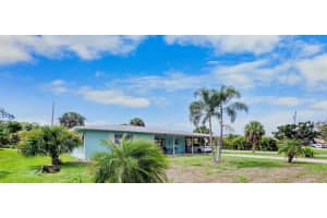 223 Roberts Rd, NOKOMIS