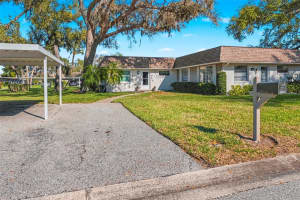 1327 Glendale Cir W #218, SARASOTA