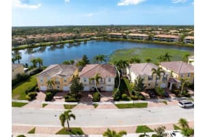 1418 Burgos Dr, SARASOTA