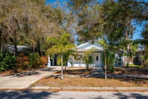 1039 23rd St, SARASOTA