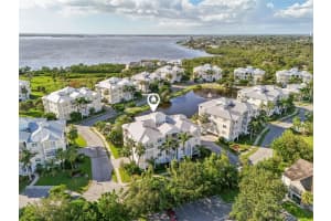 3440 77th St W #201, BRADENTON