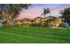 536 Ketch Ln, LONGBOAT KEY