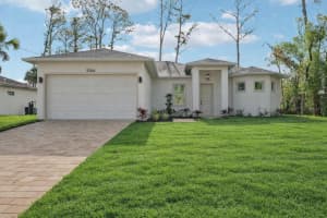 5366 Paula St, NORTH PORT