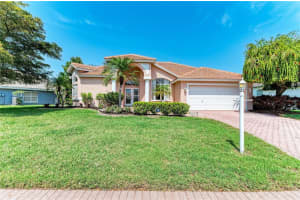 4107 72nd Ave E, SARASOTA