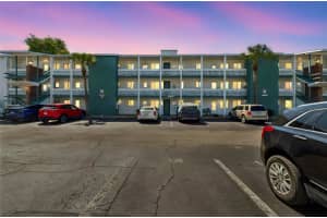 1808 Restful Dr #m4, BRADENTON