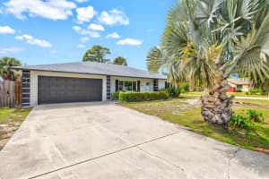3310 Siesta Dr, VENICE