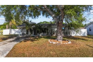 4003 36th St W, BRADENTON