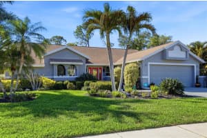 3746 Surrey Ln, SARASOTA