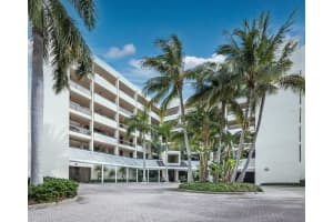 1930 Harbourside Dr #145, LONGBOAT KEY