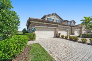 18027 Gawthrop Dr #101, BRADENTON