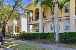 1572 Ernesto Dr, SARASOTA