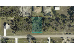 941 Panda Dr, LEHIGH ACRES