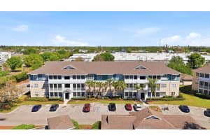 4802 51st St W #1010, BRADENTON