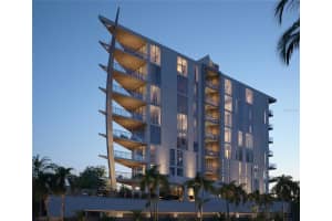 688 Golden Gate Point #302, SARASOTA